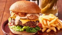 Vegie Burger + Πατάτες + Αναψυκτικό ή Μπύρα
