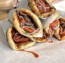 Πίτα με Bacon Roll