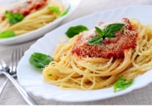 1 Napolitana Μακαρονάδα + 1 Αναψυκτικό 330ml επιλογής