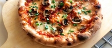 Vegeterian Πίτσα με Γεμιστό Στεφάνι