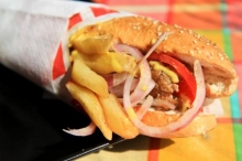 Σάντουιτς Χειροποίητο Γίγας Μπιφτέκι