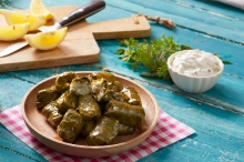 Ντολμαδάκια με Γιαούρτι