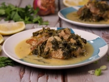 1 Μερίδα Χοιρινό με Σέλινο Αυγολέμονο + 1 Ατομική Σαλάτα Mix + 1 Αναψυκτικό 330ml επιλογής