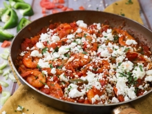 Γαρίδες Σαγανάκι με Φέτα Π.Ο.Π