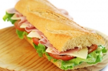 Σάντουιτς με Γαλοπούλα ή Ζαμπόν