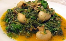 Σουπιές με Σπανάκι + Σαλάτα Επιλογής + Αναψυκτικό 330ml