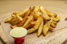 Μερίδα Πατάτες Country με Μυρωδικά, Cheddar και Μπέικον
