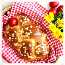 Πασχαλινό Τσουρέκι (750gr)