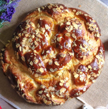 Πασχαλινό Τσουρέκι Στρογγυλό (500gr)