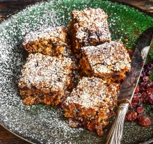 Φέτα Σταφιδόπιτα