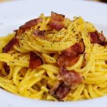 Pasta Carbonara al Guanciale Con Panna