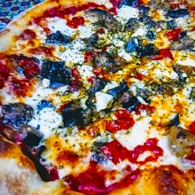 Pizza Black Queen (30cm)