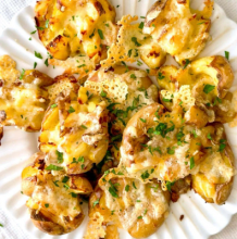 Smash Potatoes με Βούτυρο και Aioli Sauce