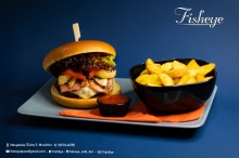 1 Burger επιλογής + 1 Κρέπα Σοκολάτα - Μπισκότο