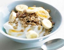 Γιαούρτι με Muesli και Μέλι
