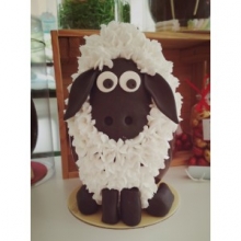 Σοκολατένιο Αυγό με Ζαχαρόπαστα Προβατάκι (μεσαίο)