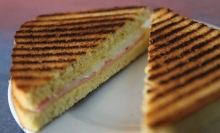 Τοστ Γαλοπούλα - Τυρί