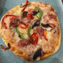 1 Καφές επιλογής + 1 Πίτσα