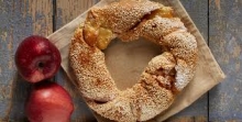 Κουλούρι με Μήλο (νηστίσιμο)