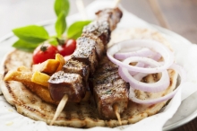 3 Καλαμάκια επιλογής + 1 Αναψυκτικό 330ml επιλογής