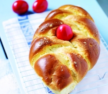 Τσουρέκι Κοτσίδα με Κόκκινο Αυγό 500-550gr