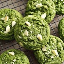 Χειροποίητο Cookie με Matcha, Λευκή Σοκολάτα και Καραμελωμένο Φιστίκι