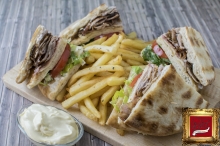 Πίτα Club Καλαμάκι Κοτόπουλο