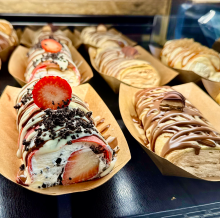 Crepe Roll Κρέμα Βανίλια, Φρέσκια Φράουλα και Μπισκότο Oreo