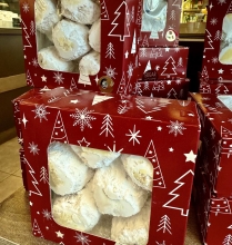 Χριστουγεννιάτικο Κουτί με Κουραμπιέδες