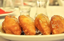 Σπιτικά Τυροπιτάκια με Μέλι