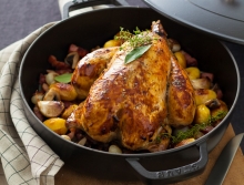 1 Κιλό Κοτόπουλο Ξαπλωτό + 1 Πατάτες + 1 Σαλάτα επιλογής