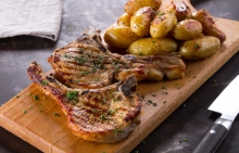 Χοιρινή Σπαλομπριζόλα (κιλό)