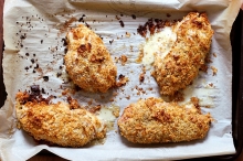 Φιλέτο Κοτόπουλο Πανέ σε Μπουκίτσες