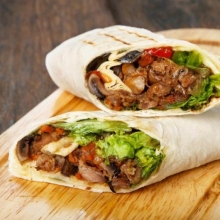 Τορτίγια με Σουβλάκι Χοιρινό