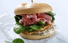 Μπαγκέτα Pretzel Prosciutto