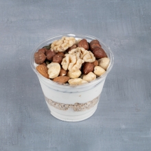 Γιούρτι με Ξηρούς Καρπούς, Μέλι και Βρώμη