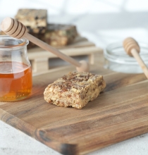 Μπάρα Δημητριακών Γεμιστή με Κρέμα Φιστίκι