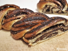 Τσουρεκάκι με Σοκολάτα