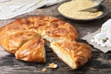 Τυρόπιτα Χωριάτικη Κομμάτι