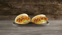 Bao Buns με Buttermilk Chicken Fingers
