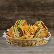 Extreme Crispy Club Sandwich