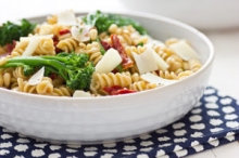 Μακαρονοσαλάτα