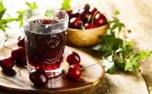 Σπιτική Βυσσινάδα