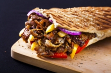 Ψωμάκι Panini Μπούτι Kοτόπουλο