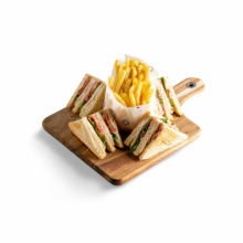 1 Club Sandwich Κλασικό + 1 Pancakes με Nucrema