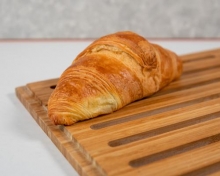 Κρουασάν Βουτύρου με Μαρμελάδα Ροδάκινο