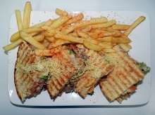 Παραδοσιακό Πίτα Club Snoopy Με Γύρο Χοιρινό