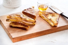 Αυγόφετα Τοστ Τυρί Gouda - Αλλαντικό Επιλογής