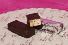 Κεράσματα Νούγκατ (κιλό)