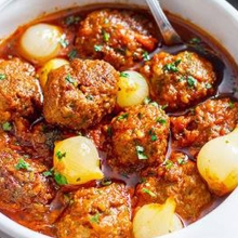 Κεφτεδάκια Τηγανητά με Κόκκινη Σάλτσα